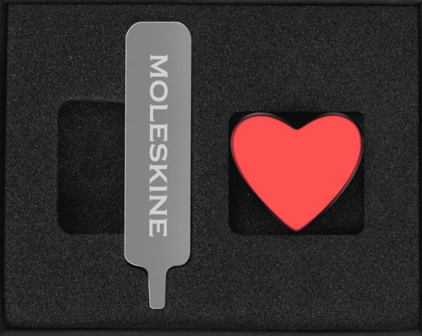 Heart Pin Metallic Red Red