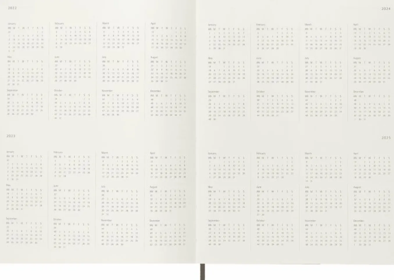 moleskine_x_lorenzo_petra_2.webp Moleskine x Lorenzo Petrantoni Planner Planner