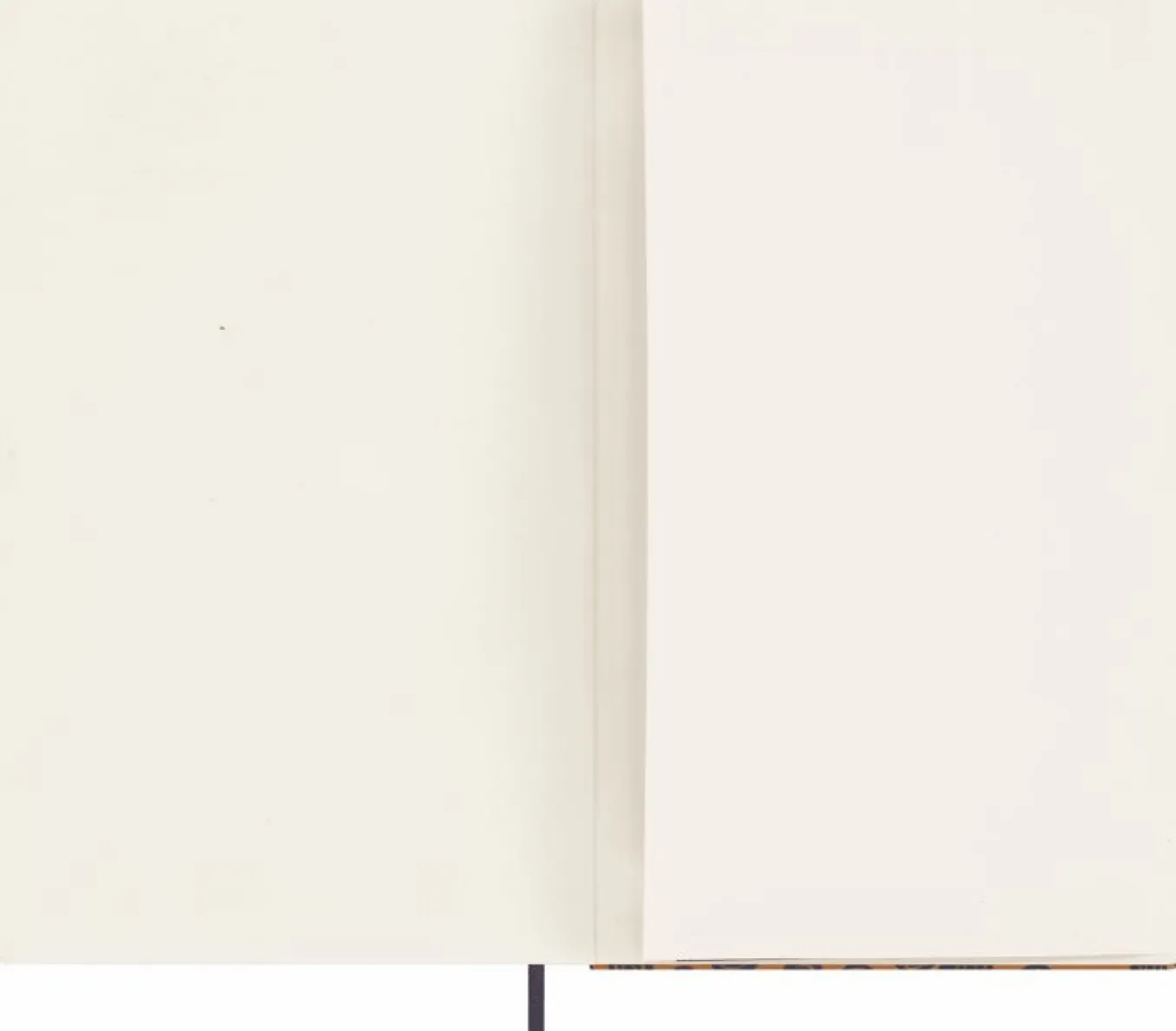 silk_notebook_large_ruled_5-1.webp Silk Notebook Large, ruled, hard cover, with gift box Yellow