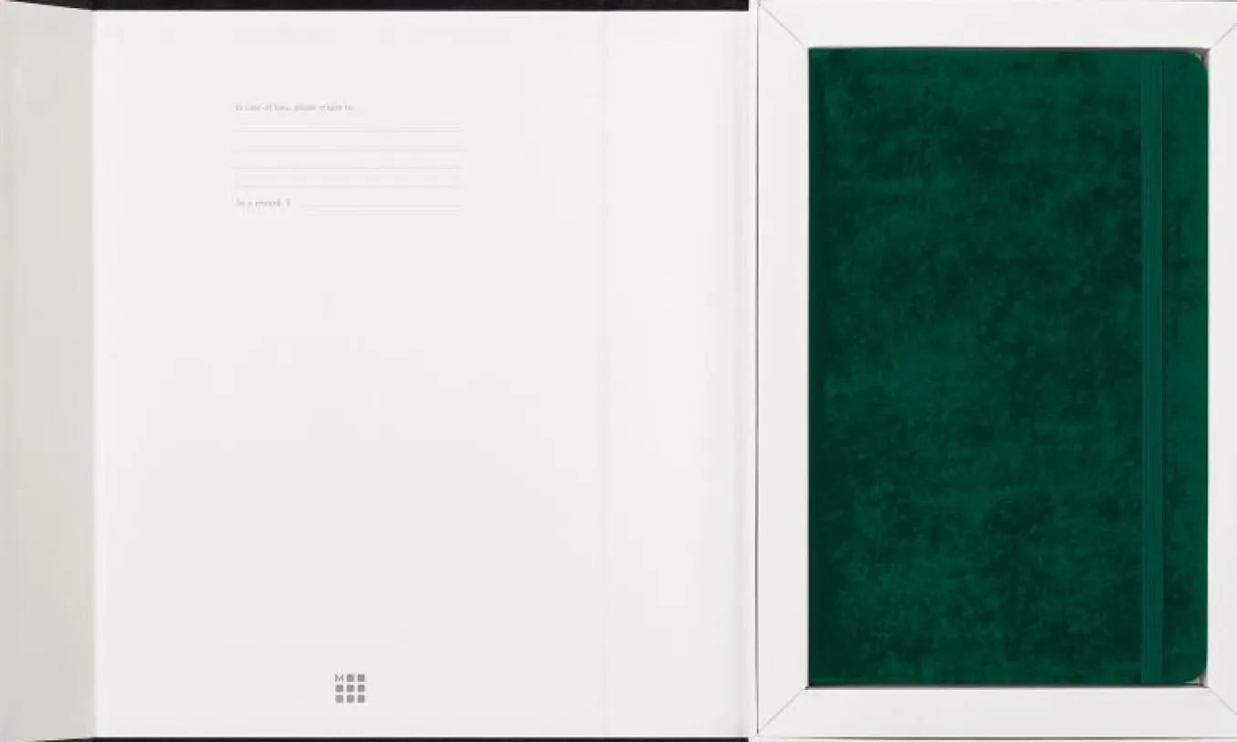 velvet_notebook_green_10.webp Velvet Notebook Green